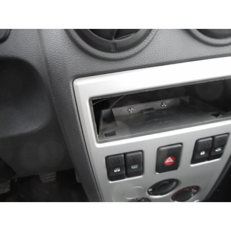 Pare choc arriere DACIA LOGAN 1 Photo n°26