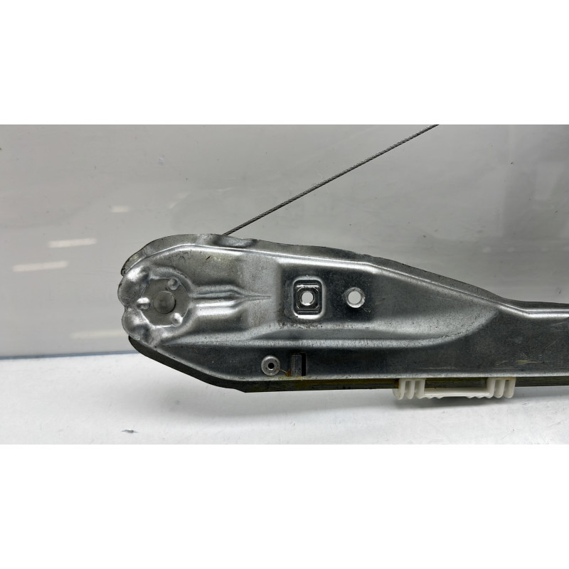 Leve vitre mecanique arriere droit RENAULT CLIO 3 Photo n°13