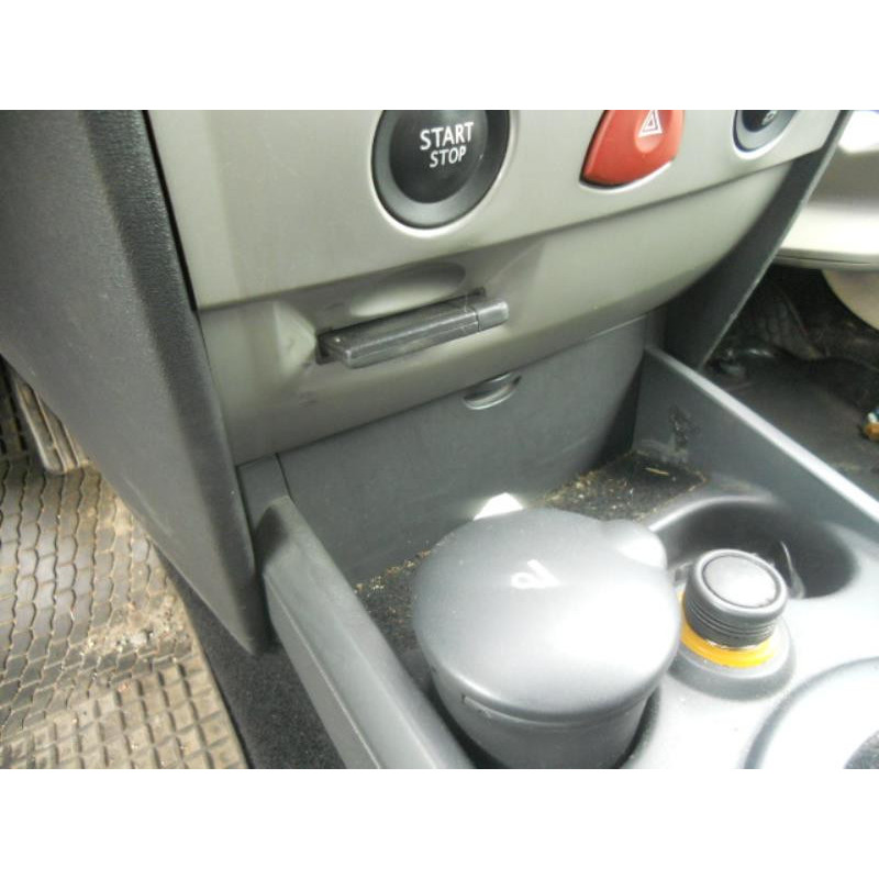 Pretensionneur de ceinture arriere gauche RENAULT MEGANE 2 Photo n°18