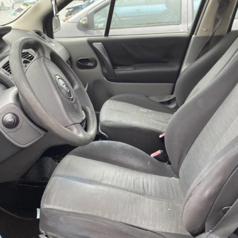 Boitier UCH RENAULT SCENIC 2 Photo n°16
