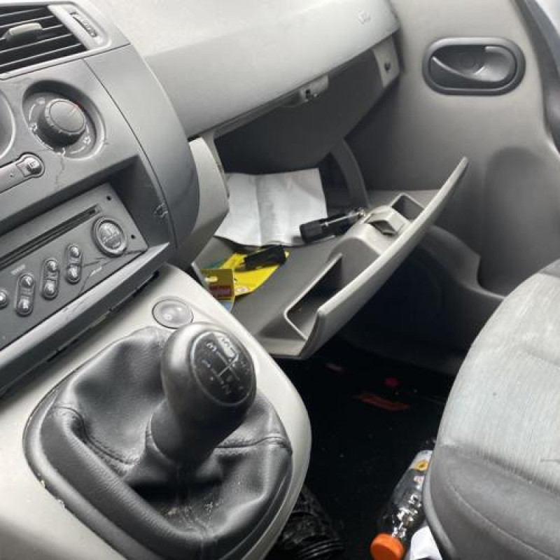 Boitier UCH RENAULT SCENIC 2 Photo n°20