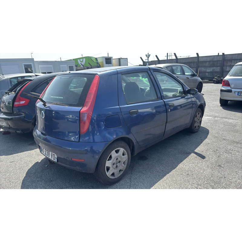 Plage arriere FIAT PUNTO 2 Photo n°7