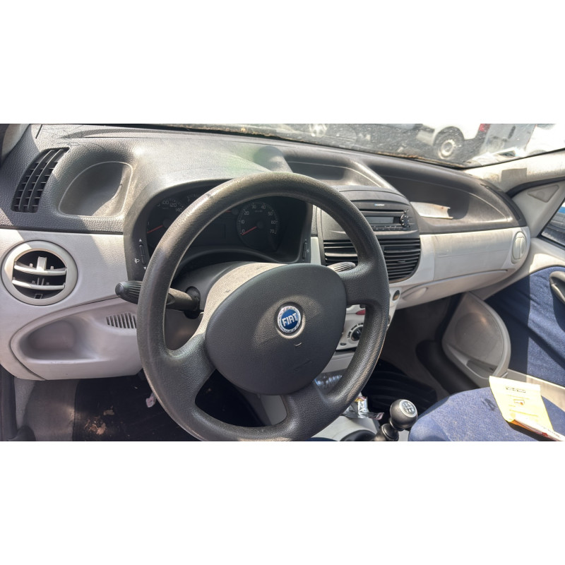 Plage arriere FIAT PUNTO 2 Photo n°15