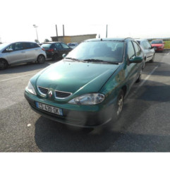 Pare choc arriere RENAULT MEGANE 1