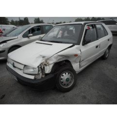 Pare choc arriere SKODA FELICIA
