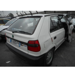 Pare choc arriere SKODA FELICIA