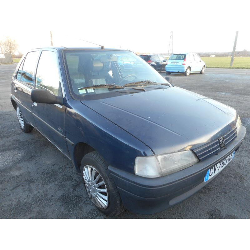 Pare choc arriere PEUGEOT 106 Photo n°10
