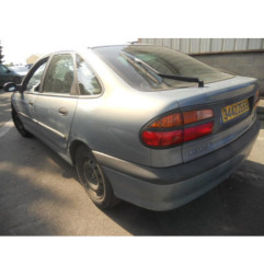 Compresseur clim RENAULT LAGUNA 1