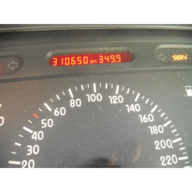 Compresseur clim RENAULT LAGUNA 1 Photo n°19