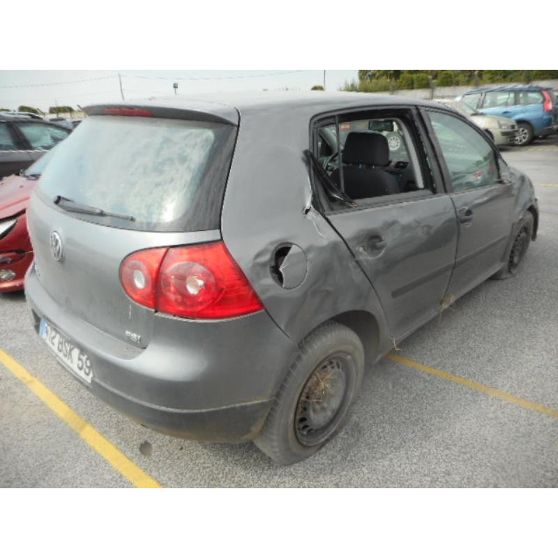 Pare choc arriere VOLKSWAGEN GOLF 5 Photo n°19