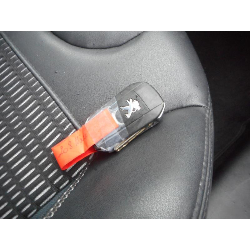 Commande autoradio PEUGEOT 208 1 Photo n°25