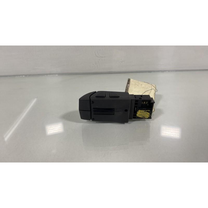 Commande autoradio RENAULT TWINGO 2 Photo n°15