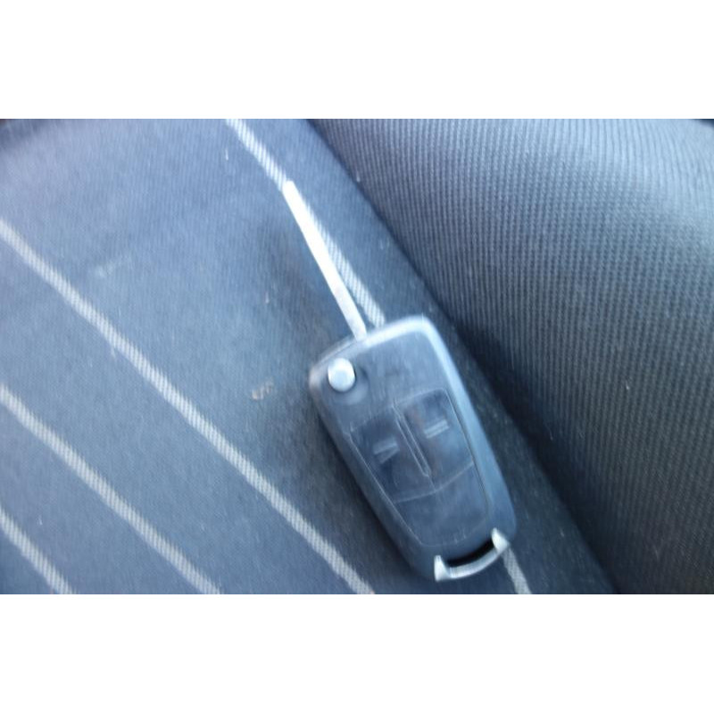 Interrupteur de leve vitre avant gauche OPEL CORSA D Photo n°19