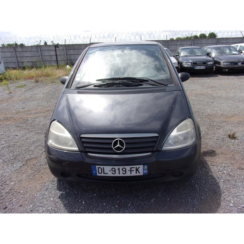 Pare choc arriere MERCEDES CLASSE A 168 Photo n°6