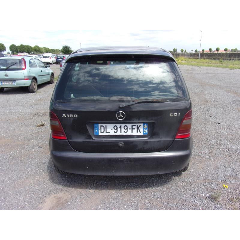 Pare choc arriere MERCEDES CLASSE A 168 Photo n°8