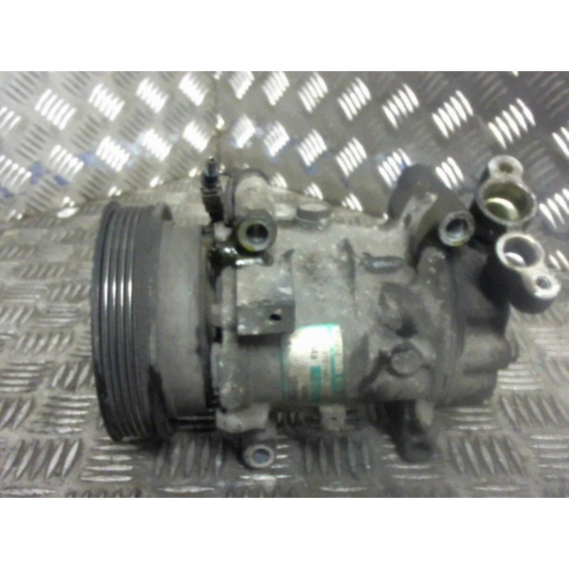 Compresseur clim RENAULT CLIO 2 Photo n°8
