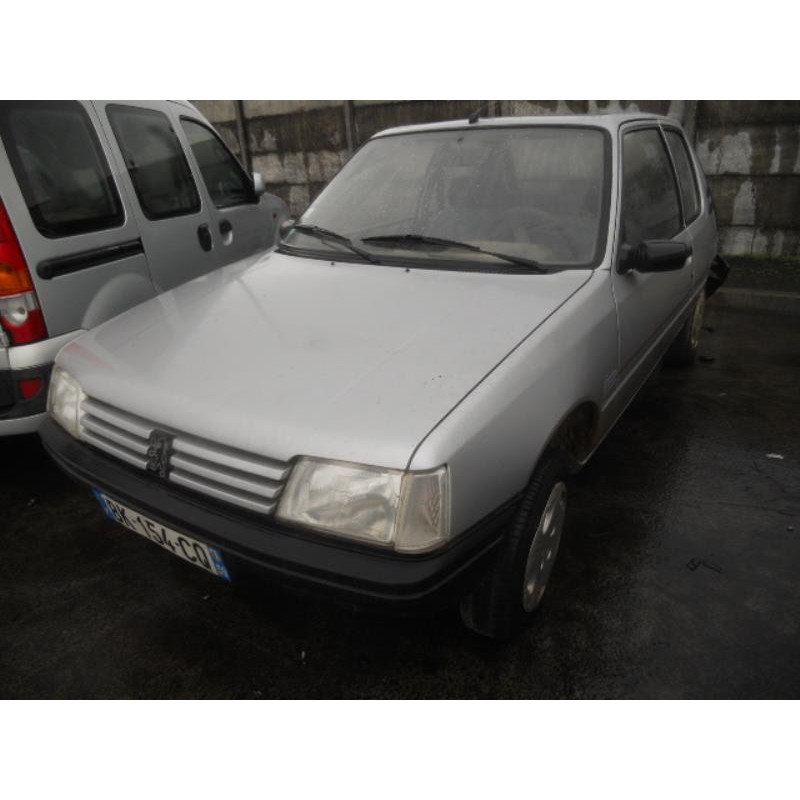Traverse superieure PEUGEOT 205 Photo n°9