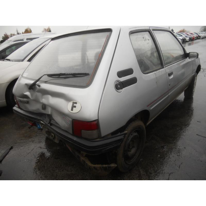 Traverse superieure PEUGEOT 205 Photo n°11