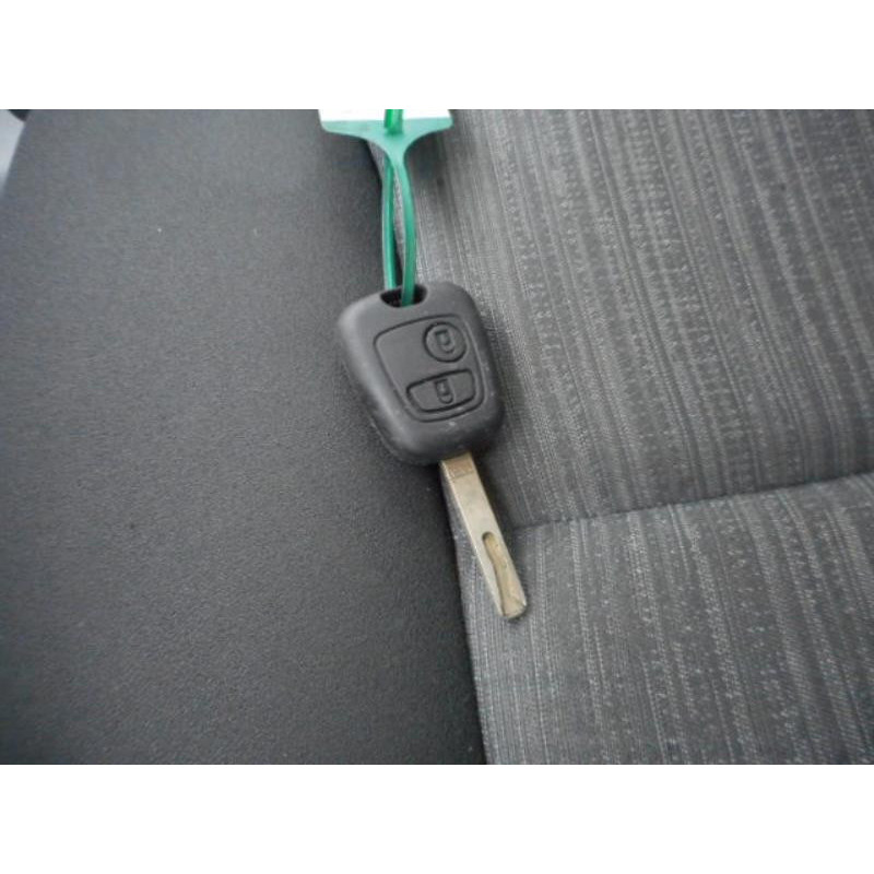 Pare choc arriere CITROEN C3 1 Photo n°19