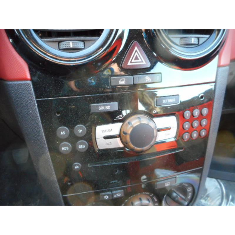 Interrupteur de leve vitre avant gauche OPEL CORSA D Photo n°23