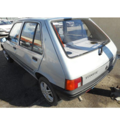 Traverse superieure PEUGEOT 205