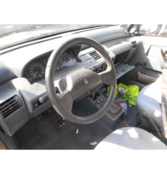 Leve vitre mecanique avant droit RENAULT CLIO 1