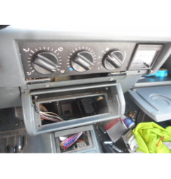Leve vitre mecanique avant droit RENAULT CLIO 1