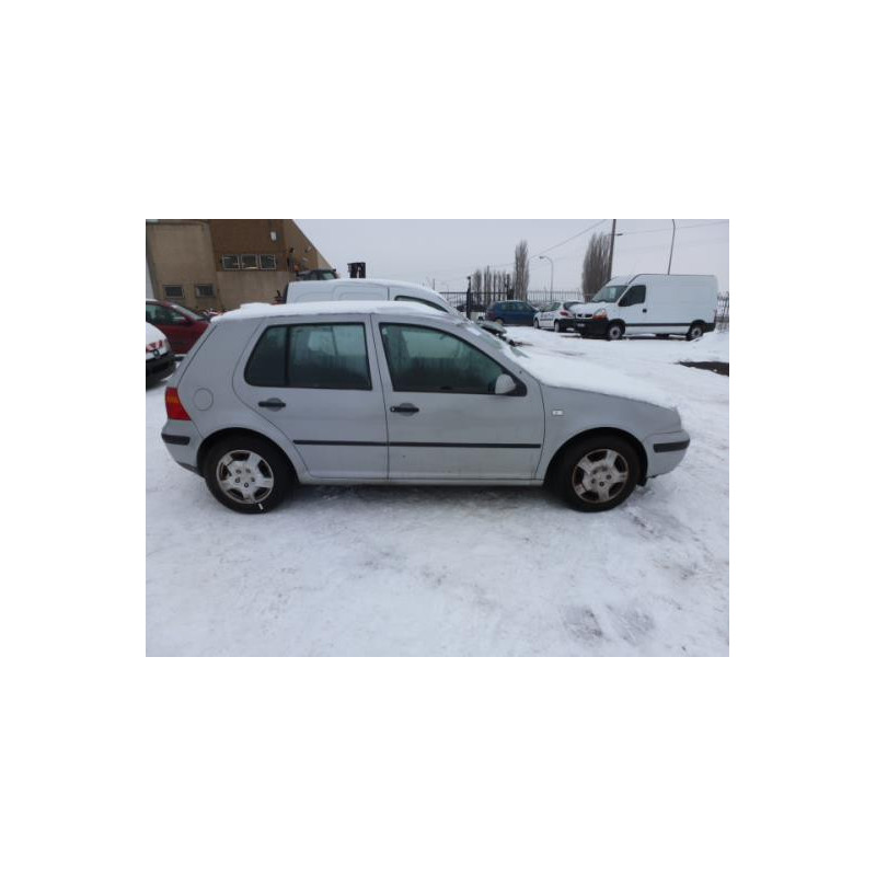 Renfort pare choc arriere (traverse) VOLKSWAGEN GOLF 4 Photo n°7
