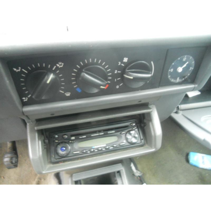 Leve vitre mecanique avant droit RENAULT CLIO 1 Photo n°17