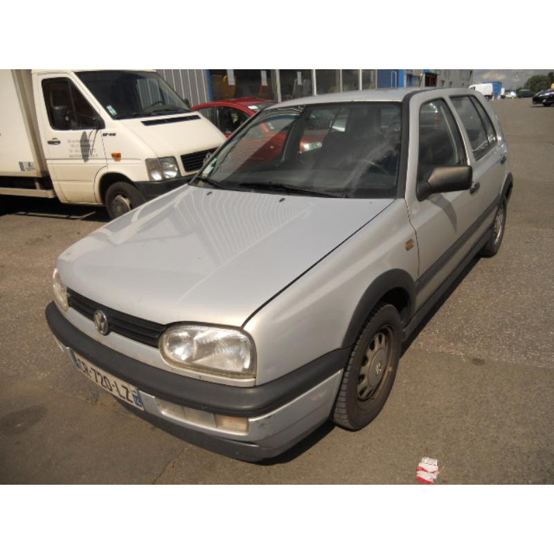 Pare choc arriere VOLKSWAGEN GOLF 3 Photo n°14