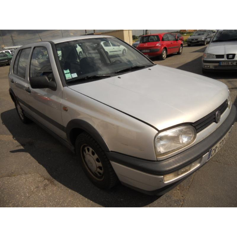 Pare choc arriere VOLKSWAGEN GOLF 3 Photo n°15