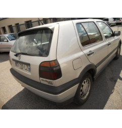 Pare choc arriere VOLKSWAGEN GOLF 3
