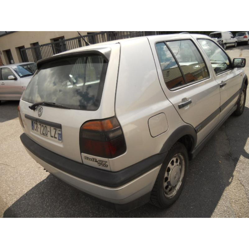 Pare choc arriere VOLKSWAGEN GOLF 3 Photo n°16