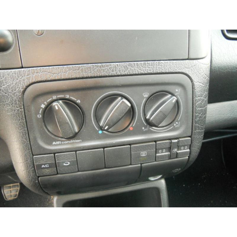Pare choc arriere VOLKSWAGEN GOLF 3 Photo n°19