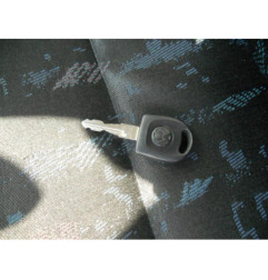 Pare choc arriere VOLKSWAGEN GOLF 3