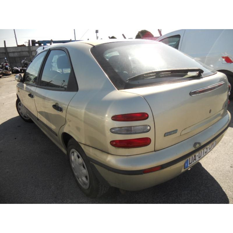 Pare choc arriere FIAT BRAVA Photo n°18