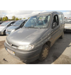 Pare choc arriere PEUGEOT PARTNER 1