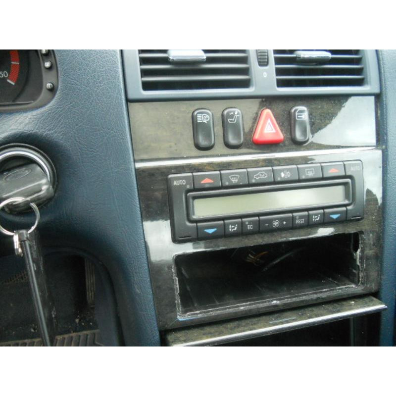 Traverse superieure MERCEDES CLASSE E 210 Photo n°16