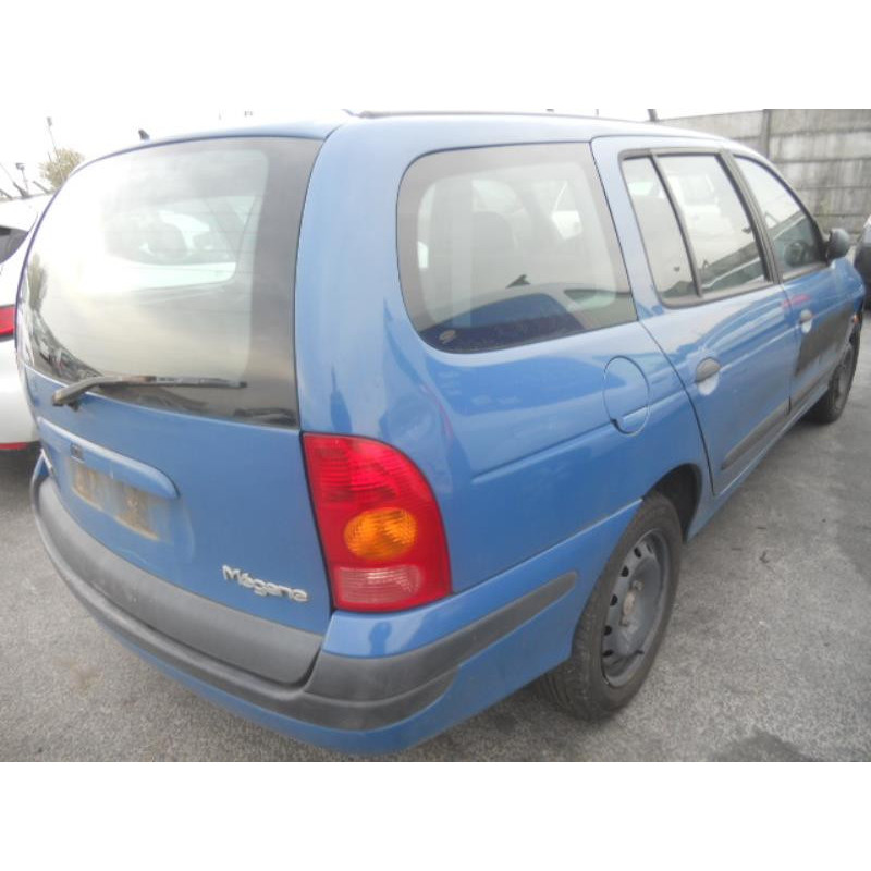Pare choc arriere RENAULT MEGANE 1 Photo n°12