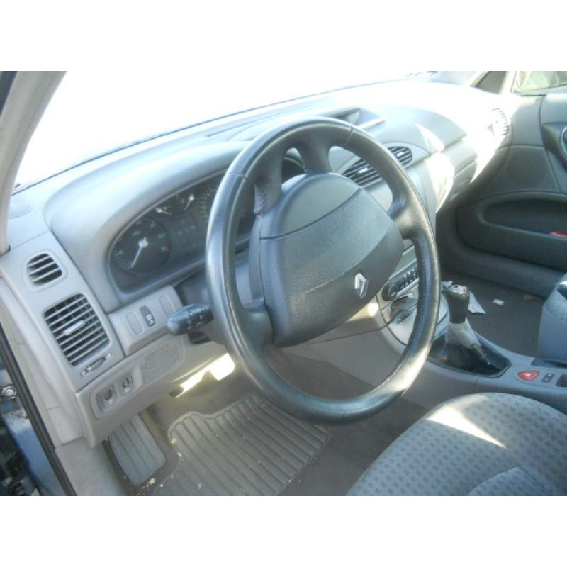 Pretensionneur de ceinture avant droit RENAULT LAGUNA 2 Photo n°17