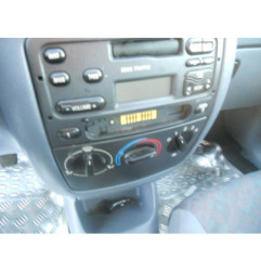 Leve vitre mecanique avant droit FORD FIESTA 4
