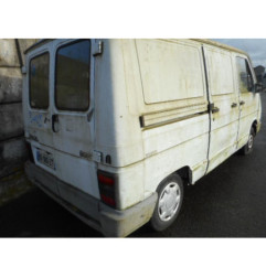 Traverse superieure RENAULT TRAFIC 1