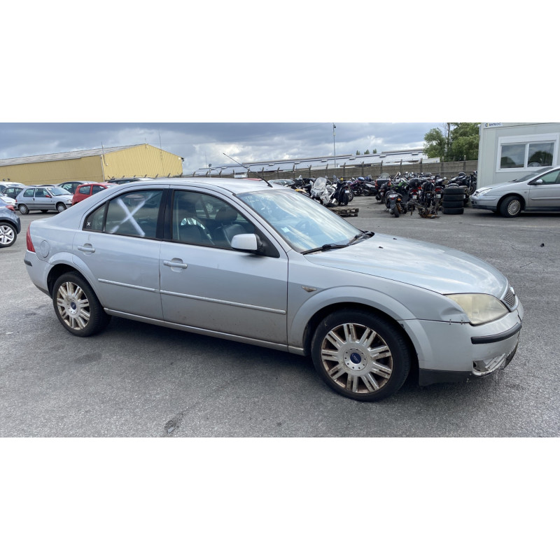 Feu arriere principal gauche (feux) FORD MONDEO 2 Photo n°11