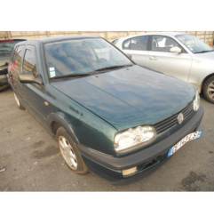 Pare choc arriere VOLKSWAGEN GOLF 3