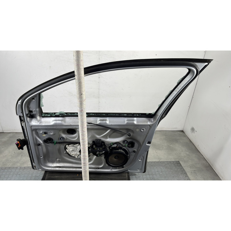 Porte avant droit VOLKSWAGEN GOLF 5 Photo n°8
