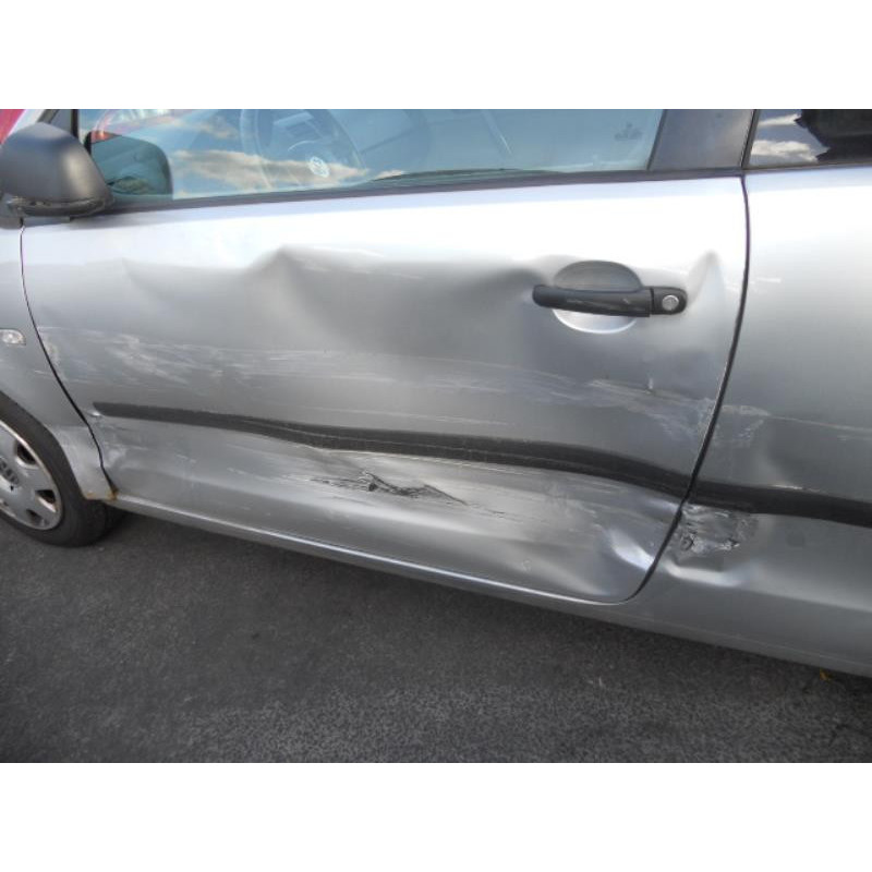 Renfort pare choc arriere (traverse) VOLKSWAGEN POLO 4 Photo n°15