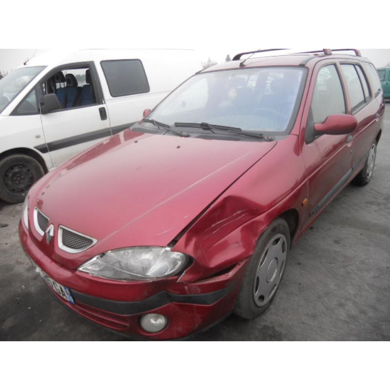 Pare choc arriere RENAULT MEGANE 1 Photo n°11