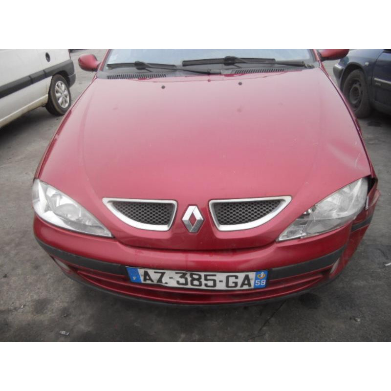 Pare choc arriere RENAULT MEGANE 1 Photo n°12