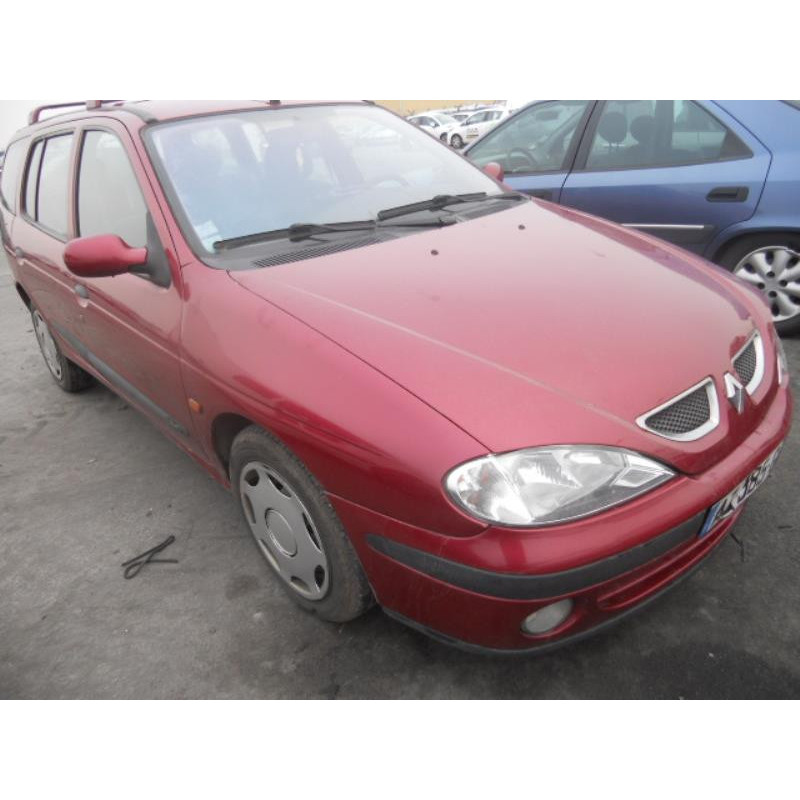 Pare choc arriere RENAULT MEGANE 1 Photo n°13