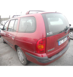 Pare choc arriere RENAULT MEGANE 1